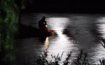 夜钓几点鱼口最好