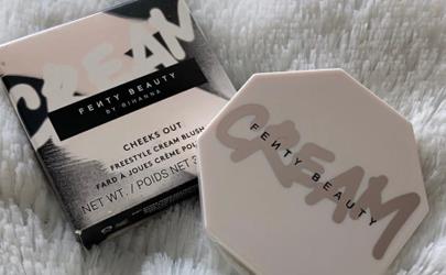 Fenty Beauty新品cheeks out腮红膏#10试色，黄皮真香！